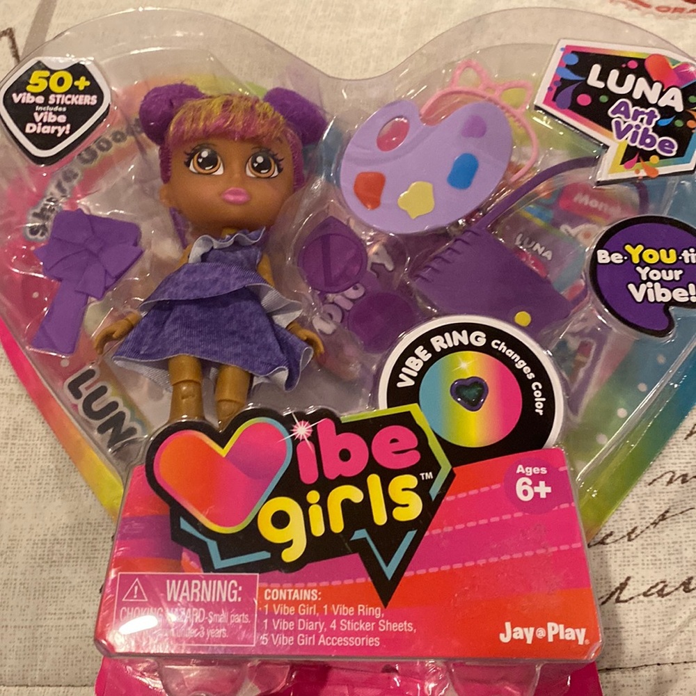 Luna Vibe girls dolls and vibe ring.